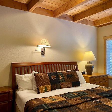 River'S Edge Resort Winthrop Buitenkant foto